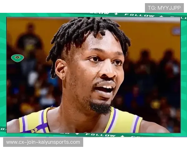 BronMuse对比拉拉维亚&芬尼-史密斯并发问:谁更香? BronMuse对比拉拉维亚&芬尼-史密斯并发问:谁更香?