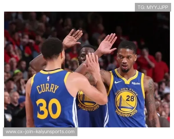 勇士阵容深度告急:背后隐藏的危机与转变 勇士阵容深度告急:背后隐藏的危机与转变