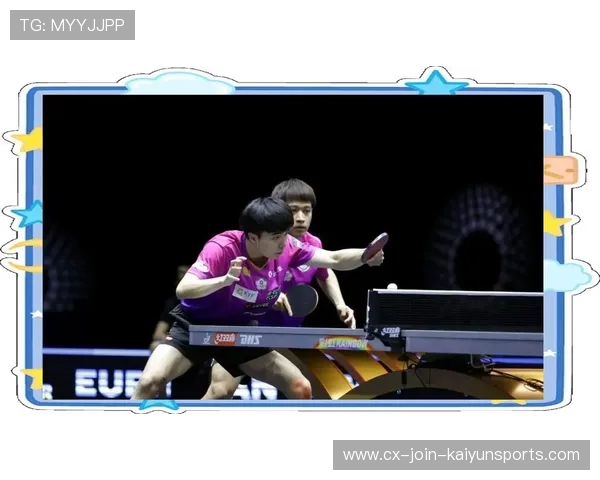 乒乓球选手反手拧拉连续得分，全场鼓掌